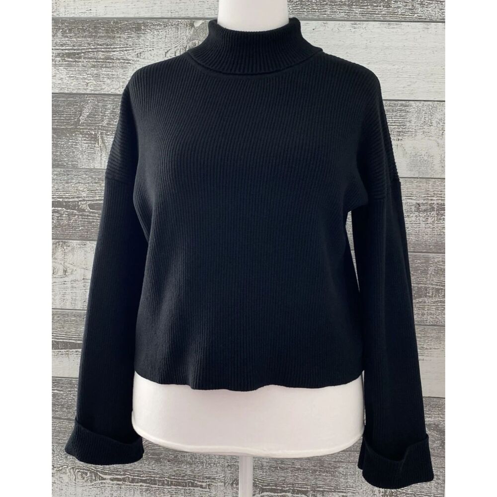 KLD Women's Size M/L Black Cropped Turtle Neck Knit Sweater Made USA